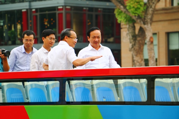 Hà Nội chạy thử xe buýt 2 tầng “City Tour”