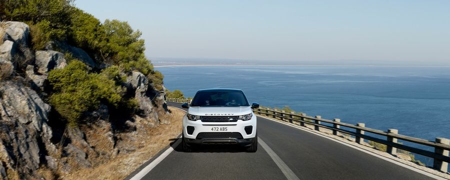 Land Rover Discovery Sport Landmark 2018 giá 1,22 tỷ VNĐ tại các đại lý Anh Quốc