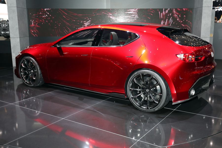 Thế hệ tiếp theo của Mazda 3 có thể được trình làng tại Triển lãm Los Angeles 2018