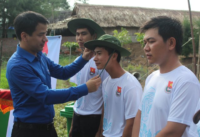 Khởi động Chiến dịch “Hãy làm sạch biển” năm 2018