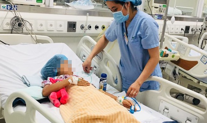Tự chế biến thịt cóc để ăn, một em bé đã tử vong
