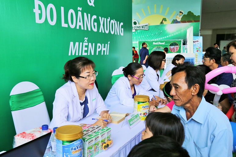 NutiFood nỗ lực vì một Việt Nam không còn trẻ suy dinh dưỡng, thấp còi