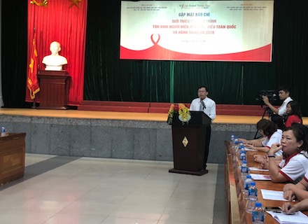 Nhiều hoạt động tôn vinh 100 người hiến máu tiêu biểu