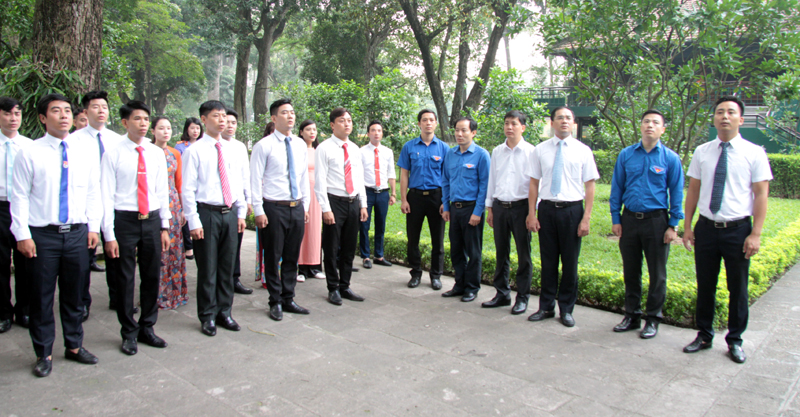 Tuyên dương tập thể, thanh niên tiên tiến làm theo lời Bác
