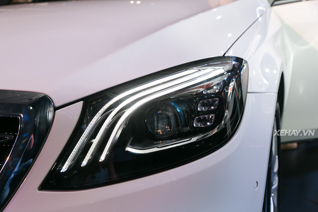 Mercedes-Benz Việt Nam chính thức trình làng S-Class 2018, giá từ 4,2 tỷ đồng