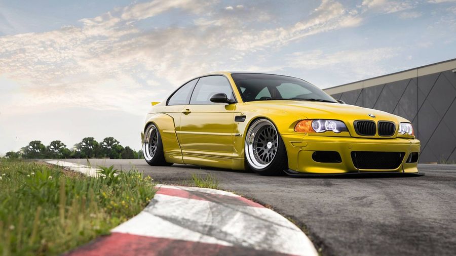 BMW M3 E46 độ thân rộng kỳ lạ từ Pandem Rocketbunny