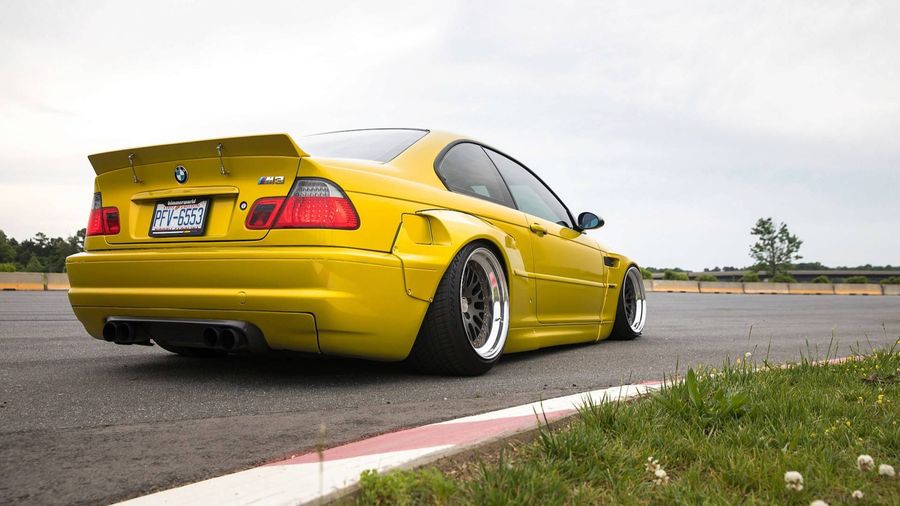 BMW M3 E46 độ thân rộng kỳ lạ từ Pandem Rocketbunny