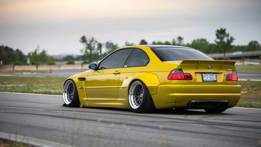 BMW M3 E46 độ thân rộng kỳ lạ từ Pandem Rocketbunny