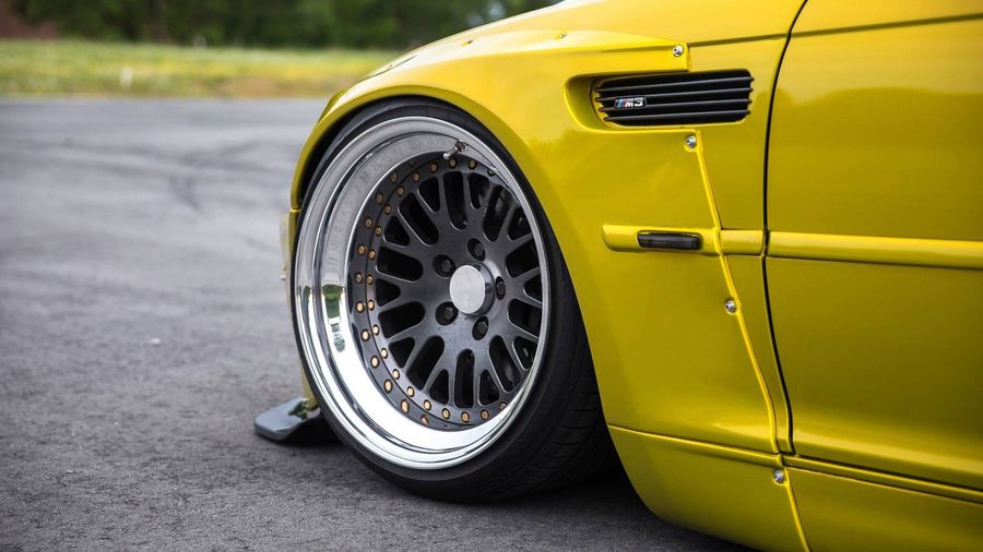 BMW M3 E46 độ thân rộng kỳ lạ từ Pandem Rocketbunny