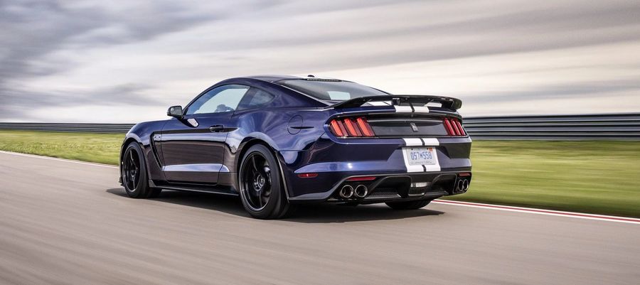 Ford Mustang Shelby GT350 2018 cập nhật một số nâng cấp khí động học từ chiếc GT500 sắp ra mắt