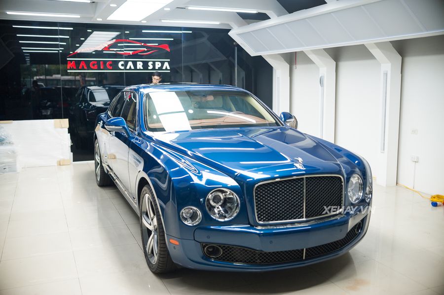 Ngắm bộ đôi Bentley Mulsanne Speed màu độc tại Hà Nội