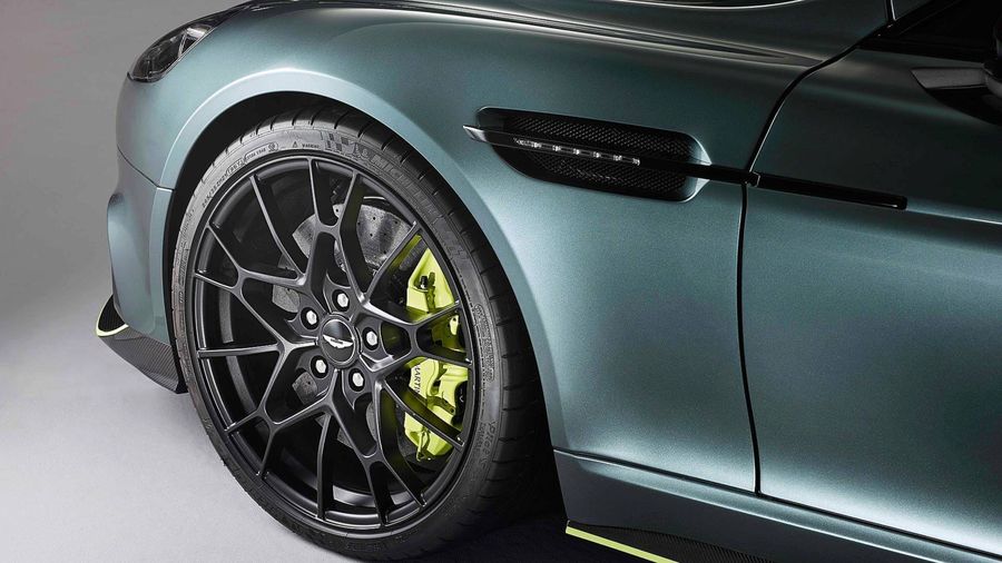 Aston Martin Rapide AMR chính thức trình làng với 580 mã lực, giá từ 5,45 tỷ VNĐ