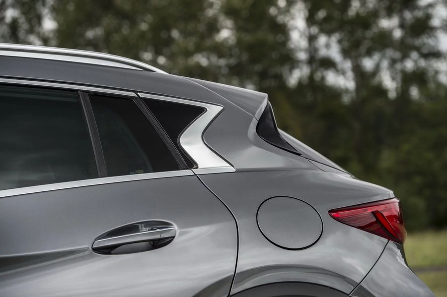 Infiniti QX30 2018.5 tăng giá nhẹ với nhiều trang bị mới