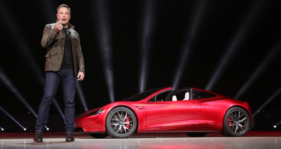 Tesla Roadster có thể được trang bị động cơ đẩy của tên lửa SpaceX