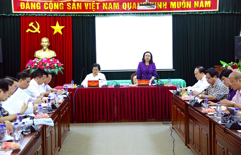 Phó Bí thư Thường trực Thành ủy Ngô Thị Thanh Hằng kiểm tra Chương trình 06-Ctr/TU tại huyện Đông Anh