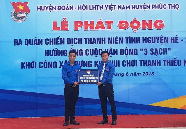 Thanh niên huyện Phúc Thọ ra quân tình nguyện hè