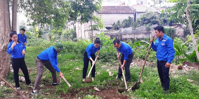 Thanh niên huyện Phúc Thọ ra quân tình nguyện hè