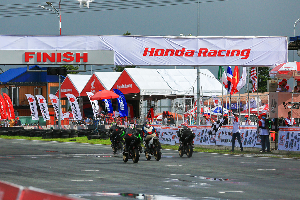 [Vietnam Moto Racing Championship 2018] Tường thuật chặng 1, hạng mục MSX 125cc