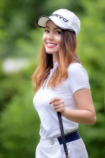 Sao Việt đến Praha cổ vũ World Cup