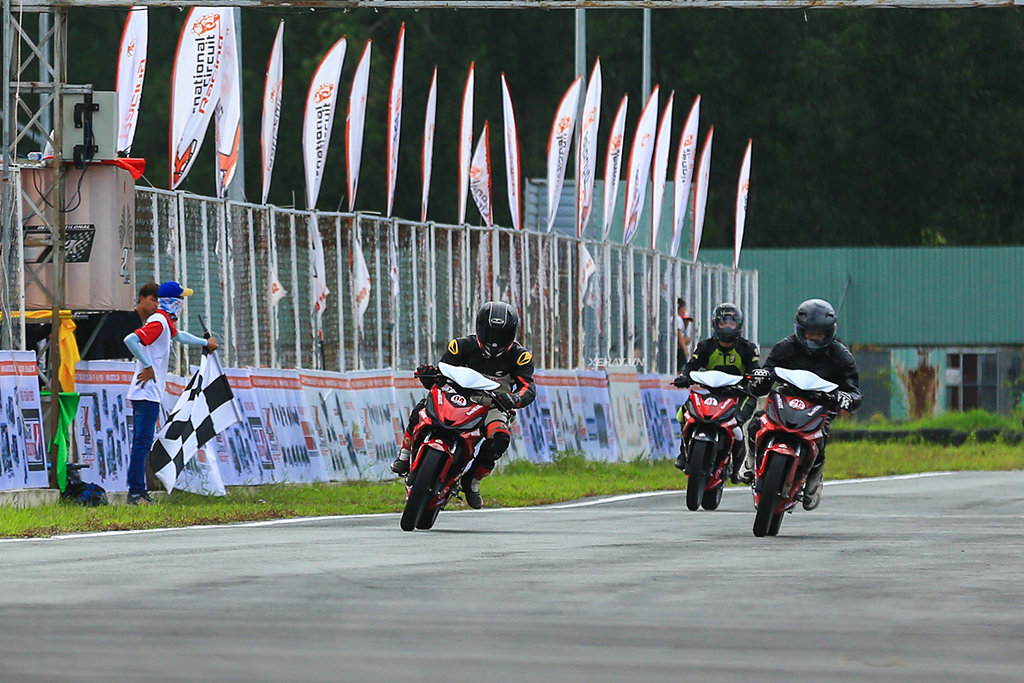 [Vietnam Moto Racing Championship 2018] Tường thuật chặng 1, hạng mục Winner 150cc