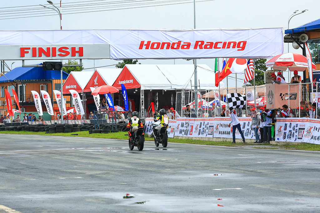 [Vietnam Moto Racing Championship 2018] Tường thuật chặng 1, hạng mục Winner 150cc