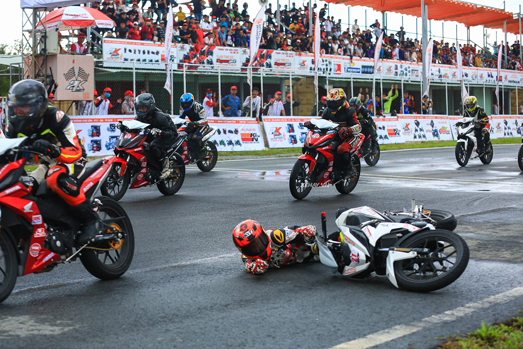 [Vietnam Moto Racing Championship 2018] Tường thuật chặng 1, hạng mục Winner 150cc