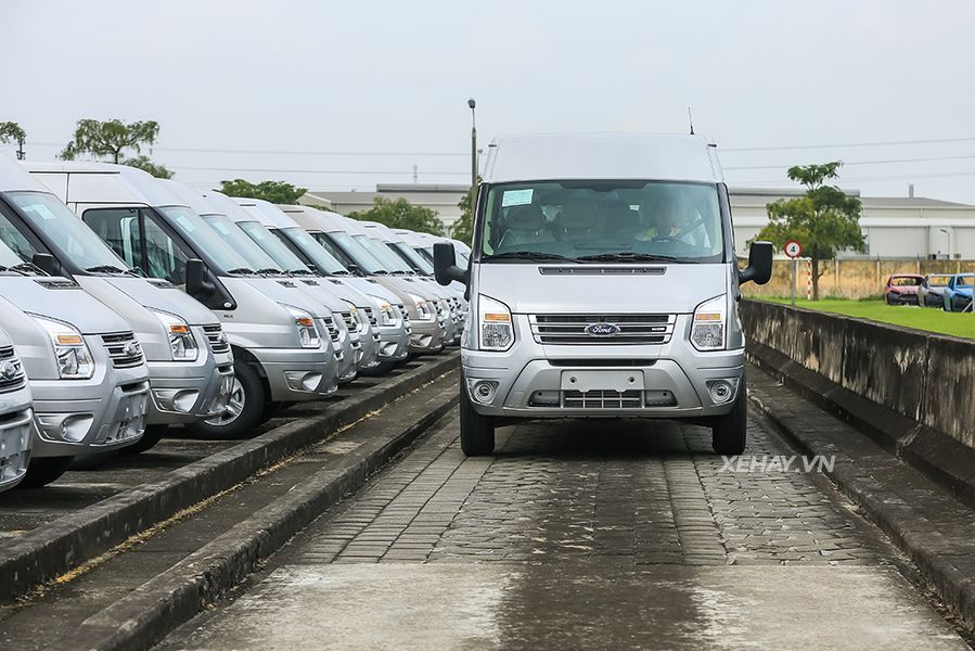 Huyndai Solati vượt trội hơn nhưng 