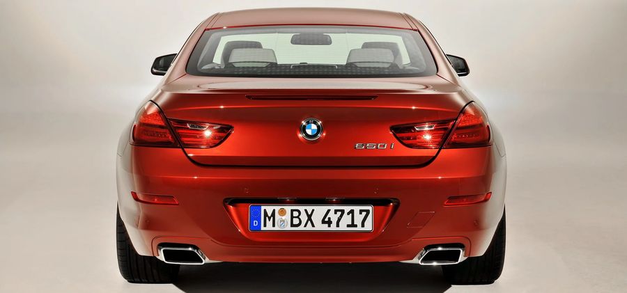 So sánh thiết kế nội - ngoại thất giữa BMW 8-Series và 6-Series