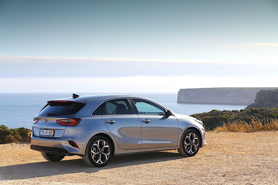 Kia Ceed 2018 sẽ được bán ra đầu tiên tại châu Âu vào tháng 8 năm nay, giá bán từ 554 triệu VNĐ