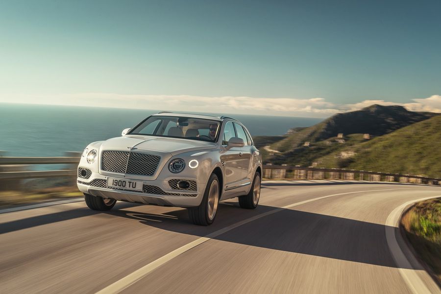 Một chiếc Bentley Bentayga Coupe quyến rũ sẽ được ra mắt trong năm 2019