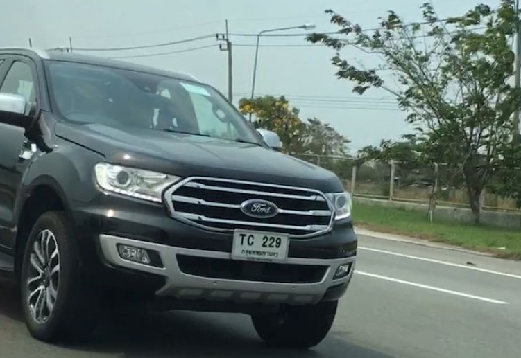 Ford Everest sắp về Việt Nam, giá ước tính thấp hơn cả Chevrolet Trailblazer