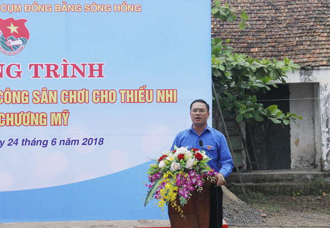 Tuổi trẻ Cụm Đồng bằng sông Hồng tặng sân chơi cho thiếu nhi huyện Chương Mỹ