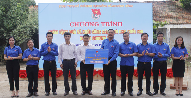 Tuổi trẻ Cụm Đồng bằng sông Hồng tặng sân chơi cho thiếu nhi huyện Chương Mỹ