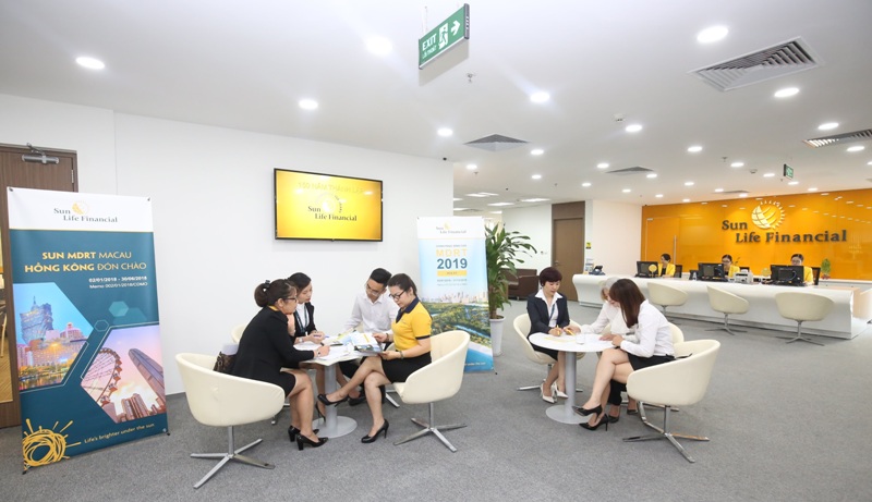 Sun Life Việt Nam đạt danh hiệu “Top 100 – Sản phẩm, dịch vụ tốt nhất cho gia đình, trẻ em” năm 2018