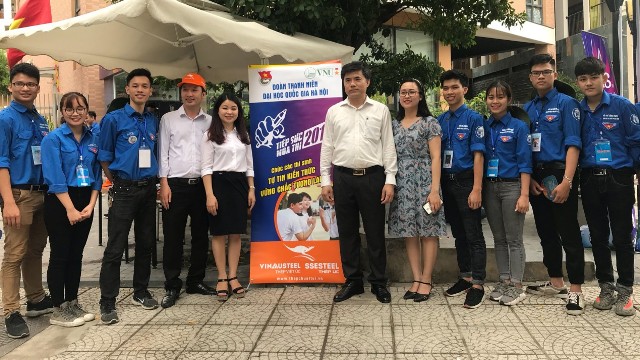 Đồng hành, hỗ trợ sĩ tử vượt vũ môn