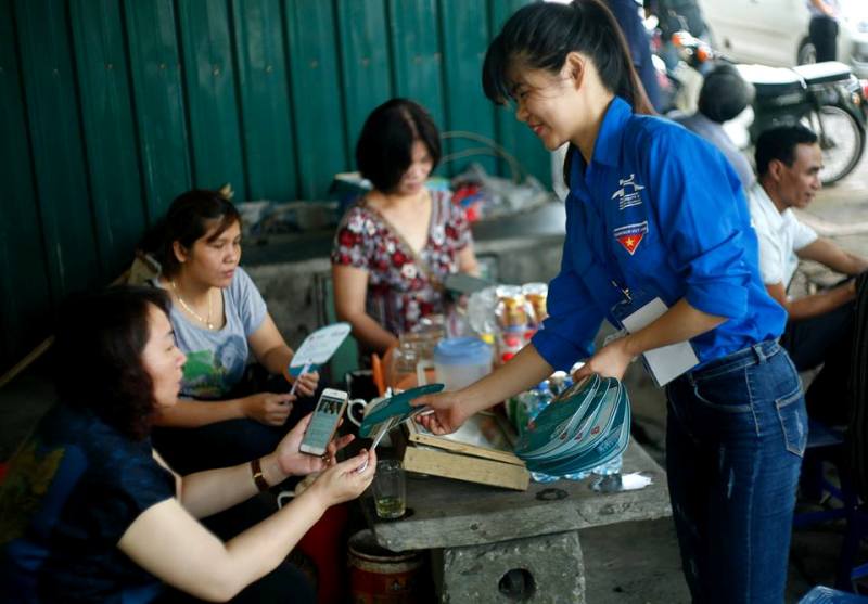 Hơn 300 sinh viên UTT “tiếp sức” sĩ tử