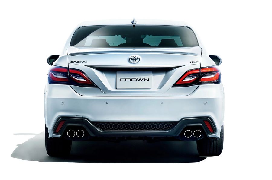 Sedan hạng sang Toyota Crown thế hệ mới chính thức ra mắt, giá từ 963 triệu VNĐ