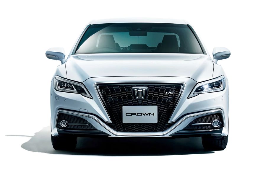 Sedan hạng sang Toyota Crown thế hệ mới chính thức ra mắt, giá từ 963 triệu VNĐ