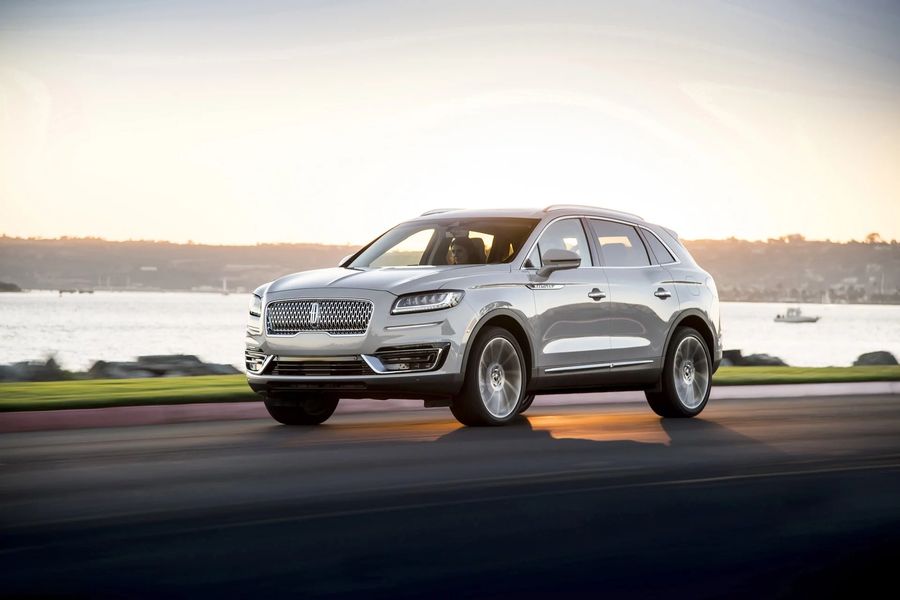 Lincoln Nautilus 2019 chính thức được bán ra với giá từ 917 triệu VNĐ