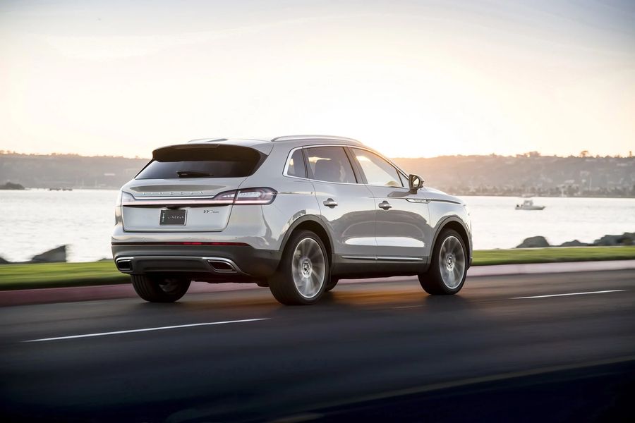 Lincoln Nautilus 2019 chính thức được bán ra với giá từ 917 triệu VNĐ