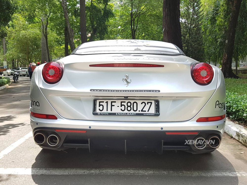 Chạy Roadshow 5 ngày, Bugatti Veyron của đại gia Trung Nguyên 