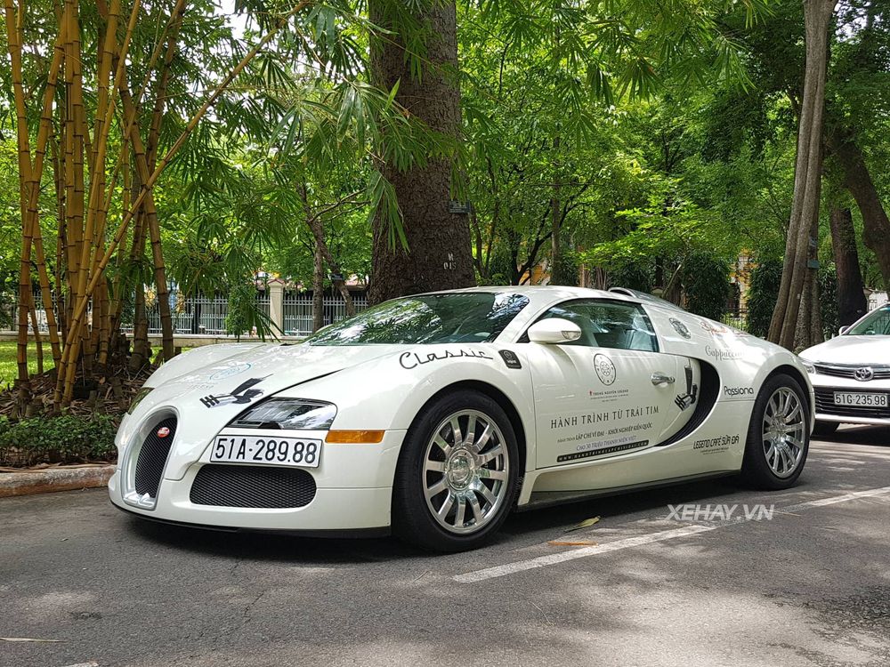 Chạy Roadshow 5 ngày, Bugatti Veyron của đại gia Trung Nguyên 