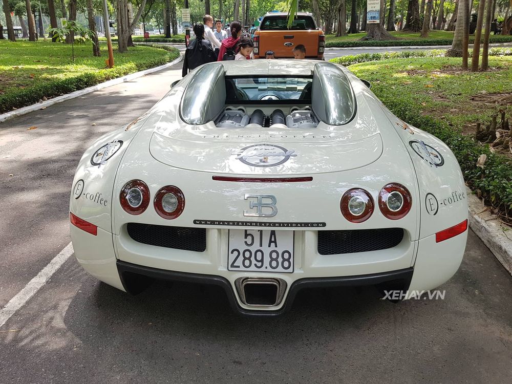 Chạy Roadshow 5 ngày, Bugatti Veyron của đại gia Trung Nguyên 