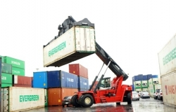 Ra mắt dòng xe nâng container Kalmar Essential Range đầu tiên tại Việt Nam