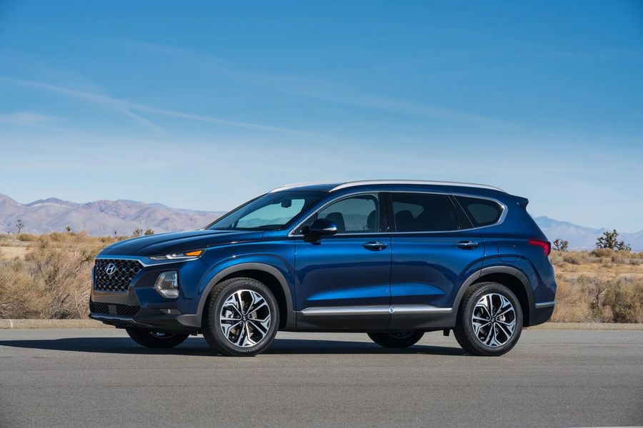 Hyundai Santa Fe 2019 chạm tới đẳng cấp xe sang với giá chỉ 580 triệu VNĐ