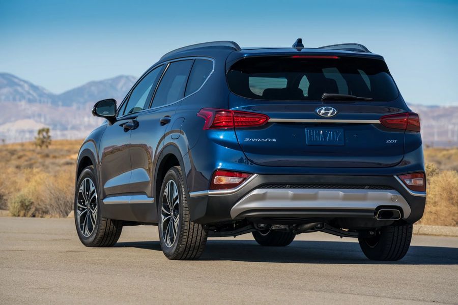 Hyundai Santa Fe 2019 chạm tới đẳng cấp xe sang với giá chỉ 580 triệu VNĐ