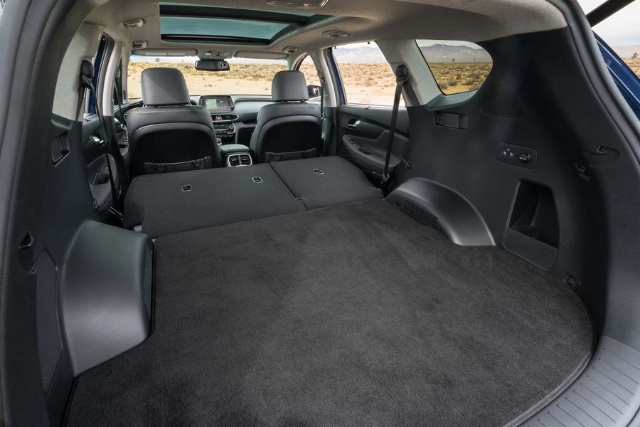 Hyundai Santa Fe 2019 chạm tới đẳng cấp xe sang với giá chỉ 580 triệu VNĐ