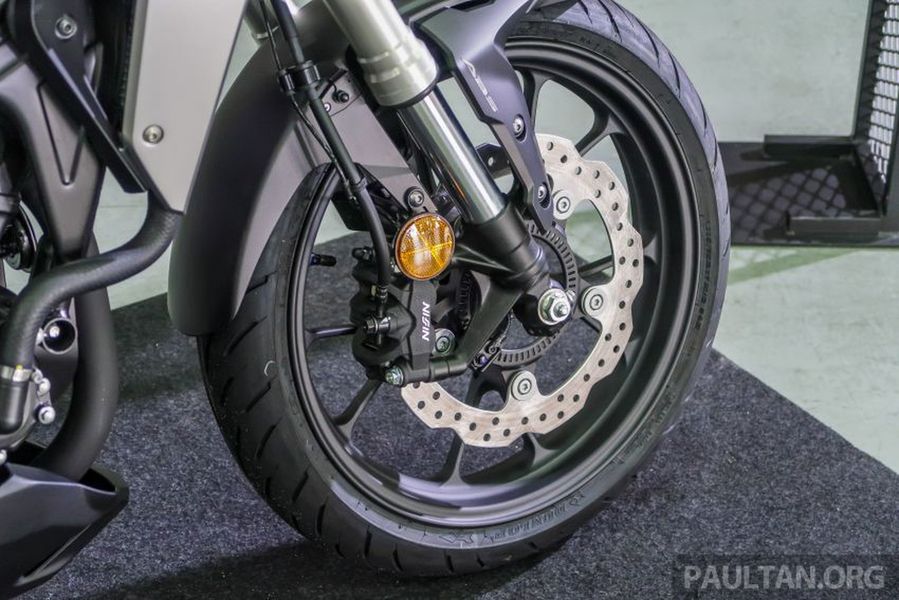 Cặp đôi Honda CB1000R 2018 và Honda CB250R 2018 ra mắt Đông Nam Á