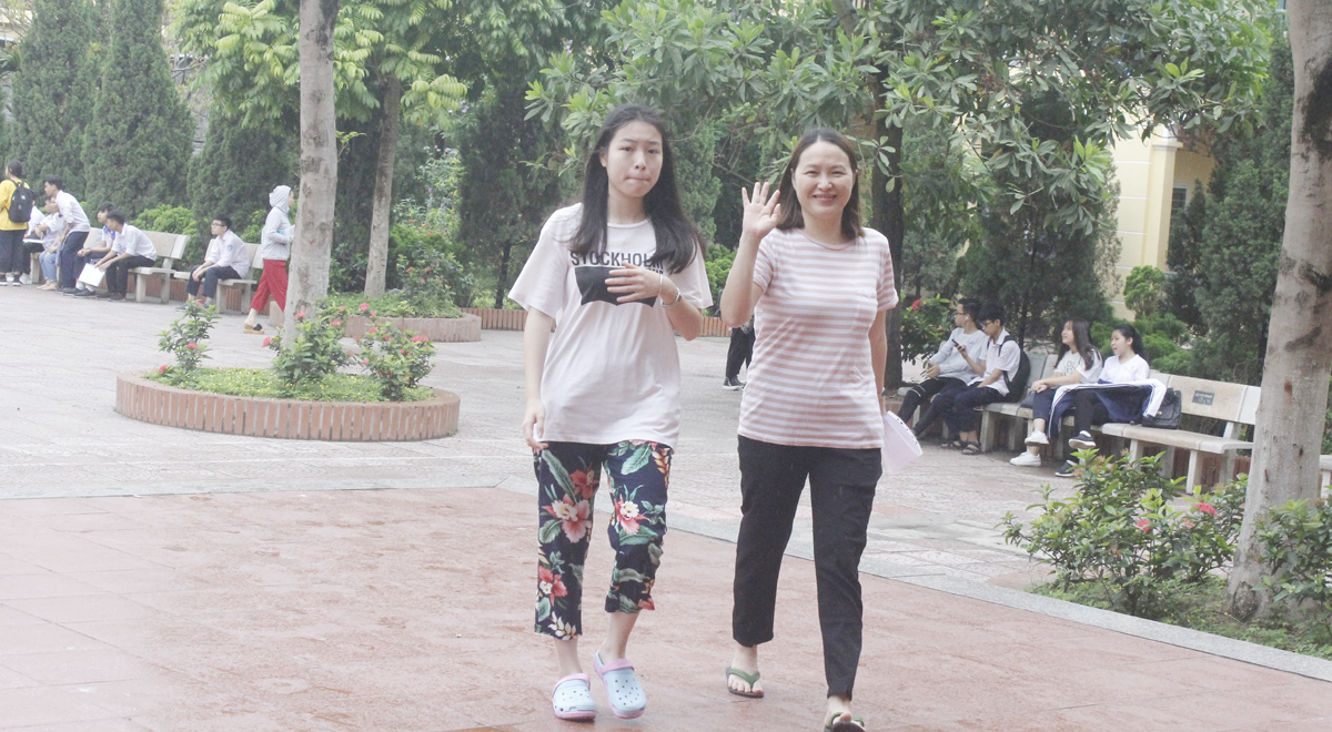 Phụ huynh và thí sinh đều bình tĩnh, tự tin trước giờ G