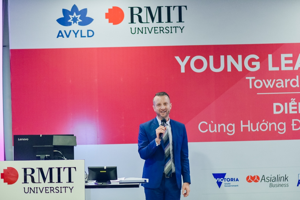 Ông Layton Pike, Chief Global Adviser từ trường đại học RMIT phát biểu khai mạc sự kiện